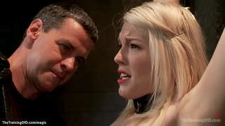 گرم ، شہوت انگیز پابند سنہرے بالوں والی رکن یلا نووا تکلیف دہ ہو جاتا ہے اور نظم و ضبط کی طرف سے ماسٹر یعقوب مغل پھر آخر کسی نہ کسی کو gimp اوین گرے