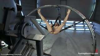 Pigtailed solo, Latyns-Sara Luvv stroke onderklere te sykouse en dan naai masjien en kry intense orgasmes in verskeie posisies