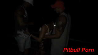 Fudemos ခဲ urca အလယ်၌လမ္း