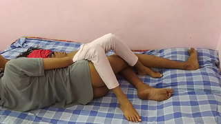 Kolèj Ti Fi A Vin Anbarasan Sou Yon Dick Nan Nwa Lenjri