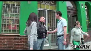 Ξένος φιλιά της όλη τη μαγεία