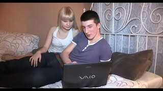 Δείτε πώς αυτό το μεγάλο χτισμένο ξένος