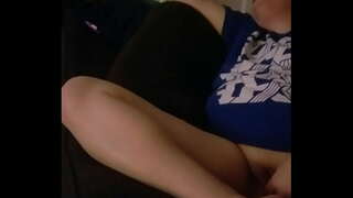 Esposo lehèm kasá luganda miéntras ku e ta di e lugá di biba