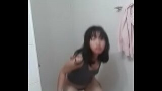 ���व्य आशियाई मुलगी