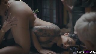 Gina užival biti zadovoljen z Reagan