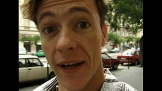 Metro - Euro Babes - radharc 6