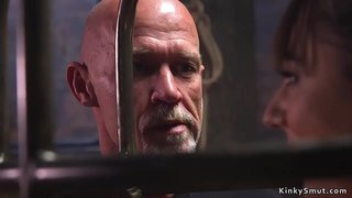 ���ुराने मास्टर गर्म श्यामला गुलाम गहरे गले तक उसे बिल्ली में रस्सी बंधन