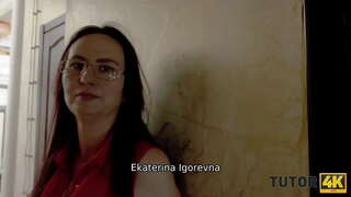 TUTOR4K. Guy vertelde leraar moet ze verspreiden benen wat geld te krijgen voor de les