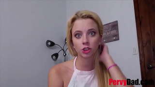 Stepdad ကူညီဆယ်ကျော်သက်နှင့်အတူပြဿနာများ